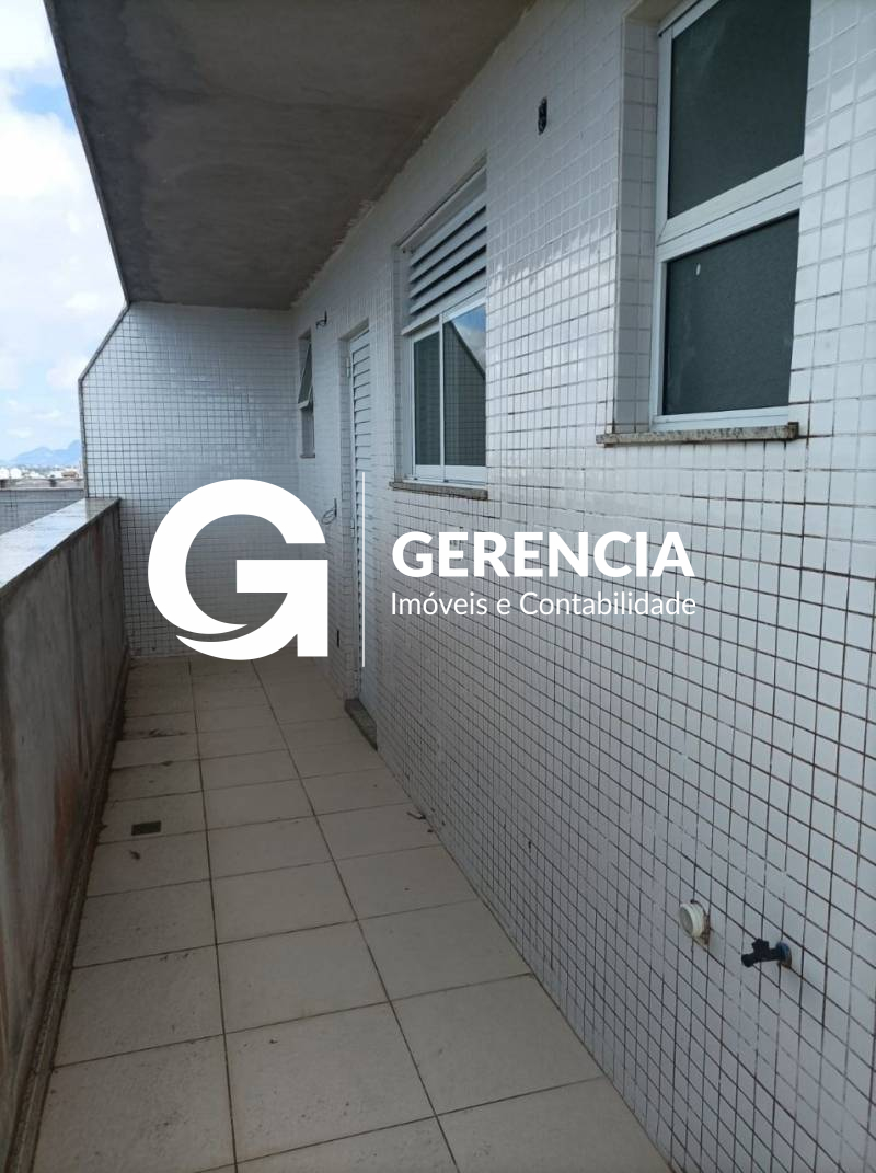Cobertura à venda, no Condomínio Mirach em Macaé, Imbetiba, com 4 quartos, 180m²