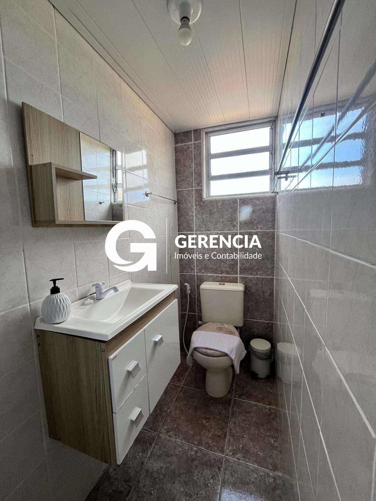 Apartamento para alugar em Cabo Frio, Reserva do Peró, com 2 quartos, 75m²