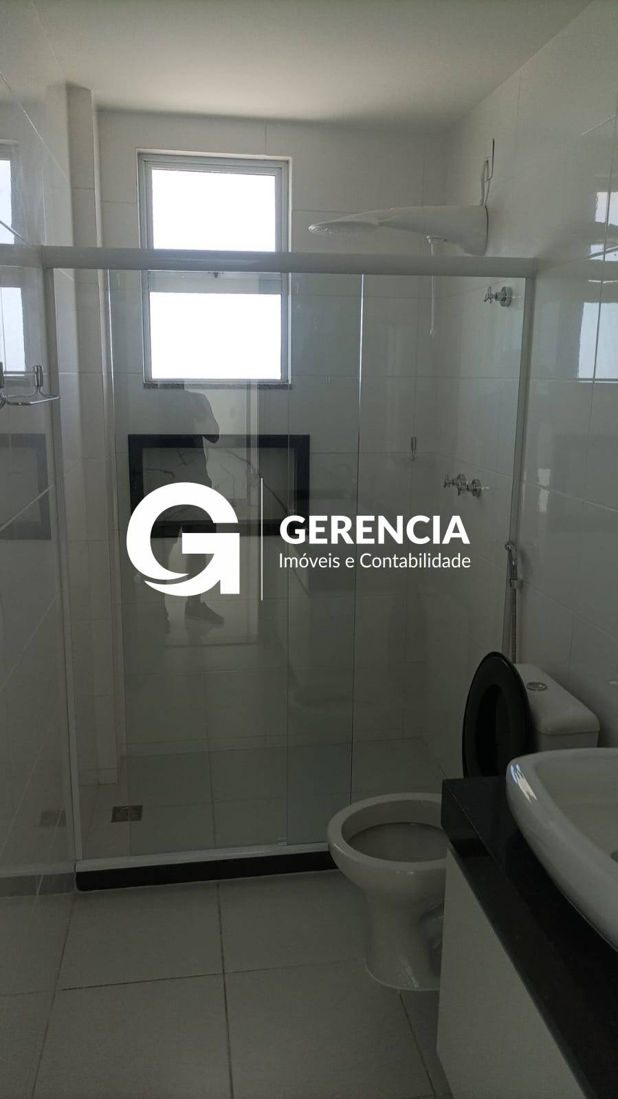 Cobertura à venda, no Condomínio Mirach em Macaé, Imbetiba, com 4 quartos, 180m²