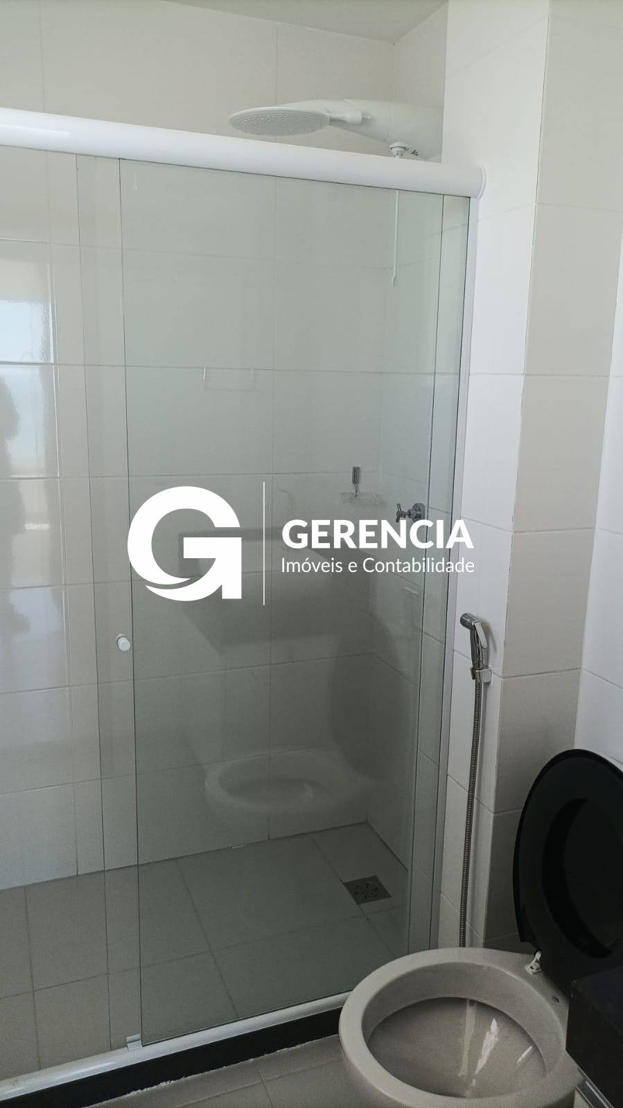 Cobertura à venda, no Condomínio Mirach em Macaé, Imbetiba, com 4 quartos, 180m²