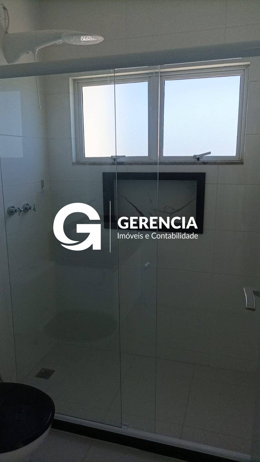 Cobertura à venda, no Condomínio Mirach em Macaé, Imbetiba, com 4 quartos, 180m²