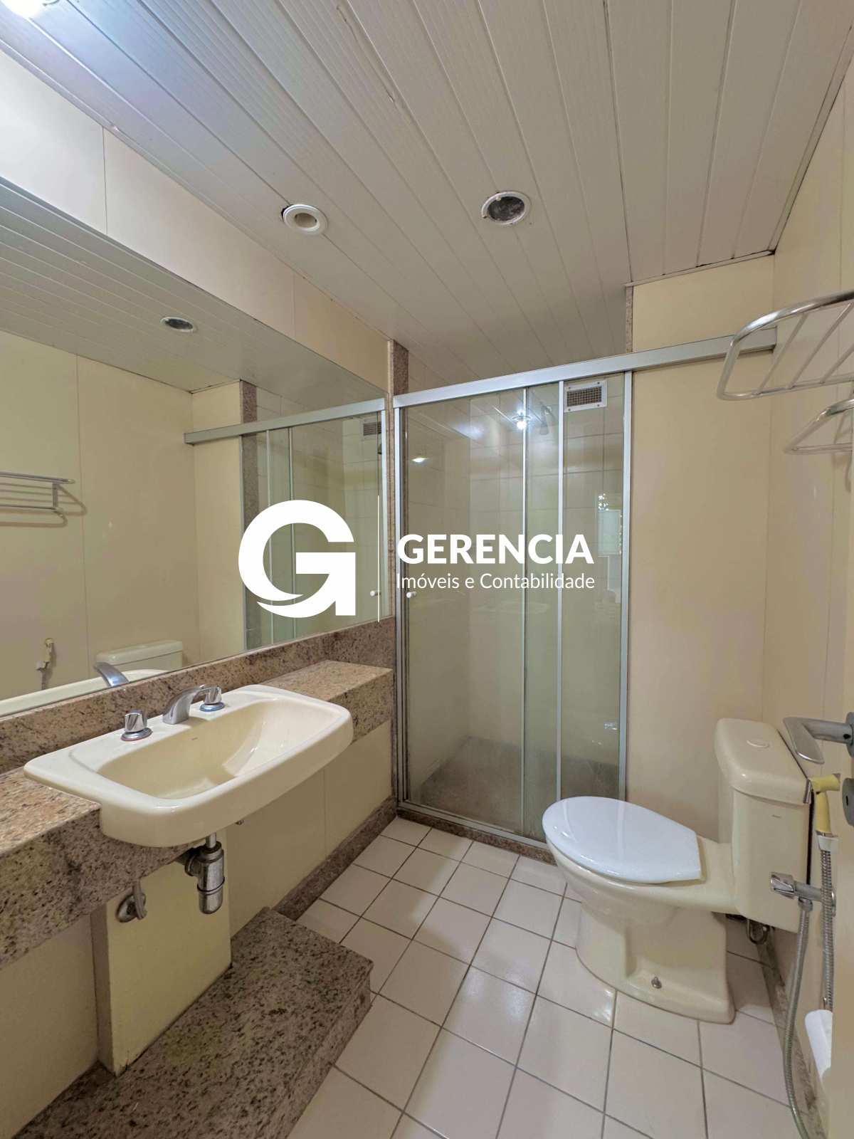 Loft à venda, no San Diego/Antigo Blue Tree em Macaé, Praia do Pecado, com 1 quarto, 35m²